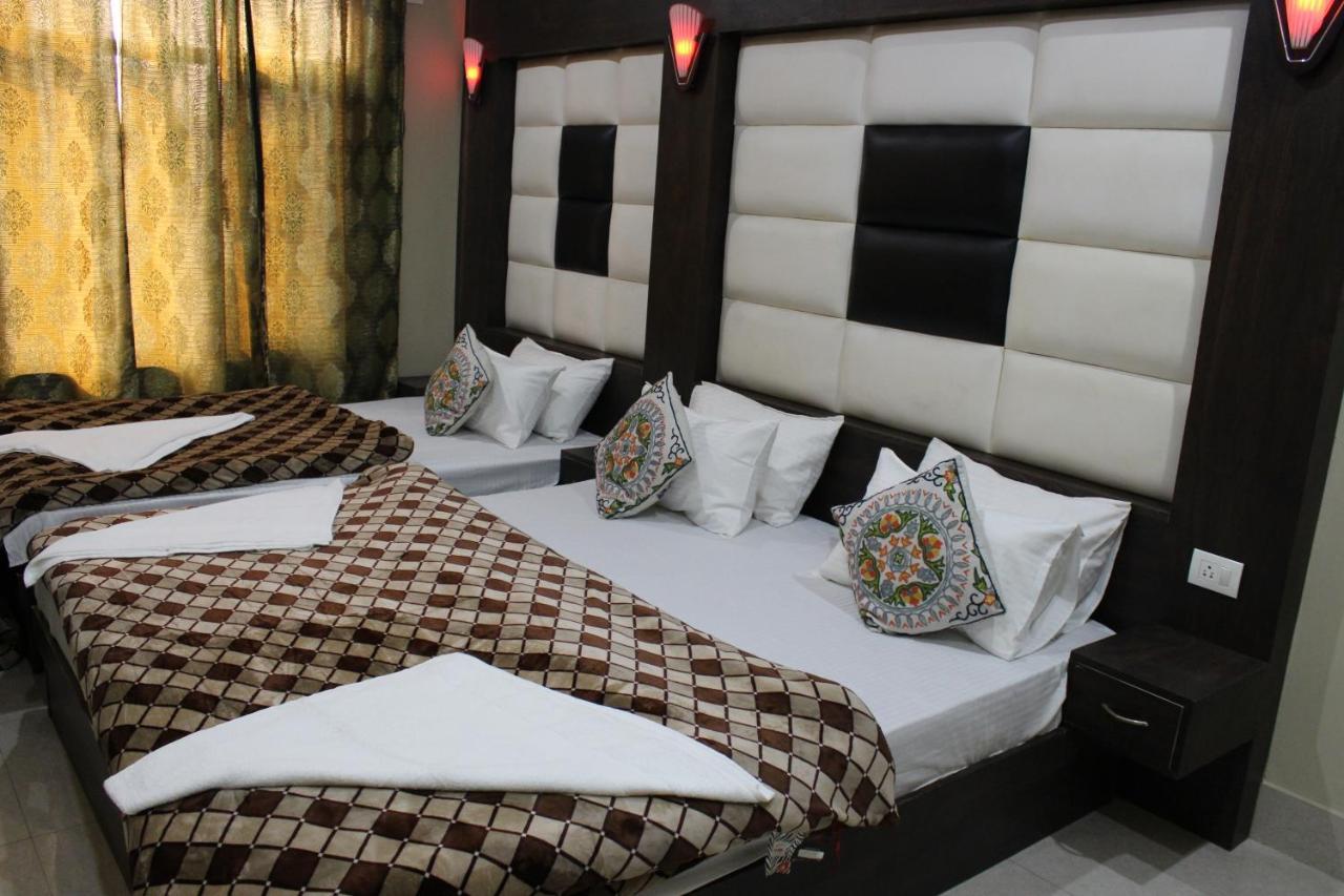 Hotel Samar Srīnagar Exteriér fotografie